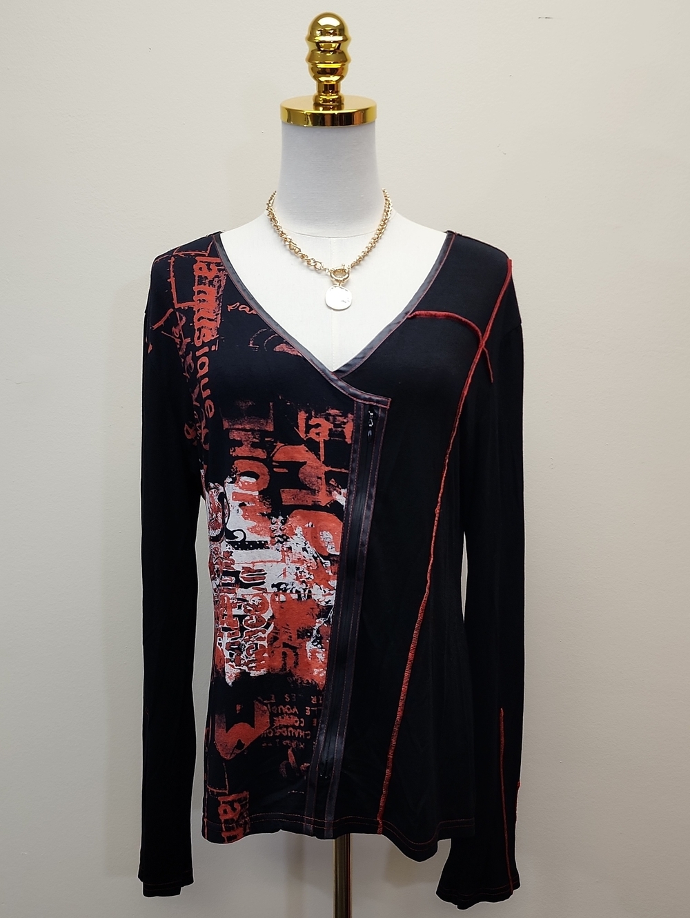Black Rust Graphic V Neck Zip Front Long Sleeve Top Size Large